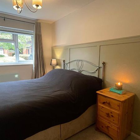 Entire Home With Private Entrance Earley Esterno foto