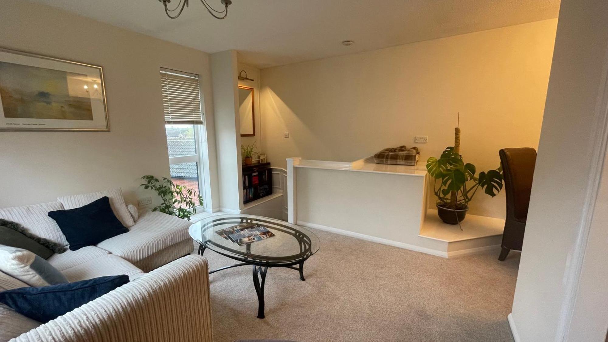 Entire Home With Private Entrance Earley Esterno foto
